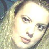 Shelley Reynolds Photo 38