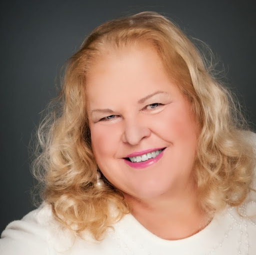 Joan Edmonds Photo 3
