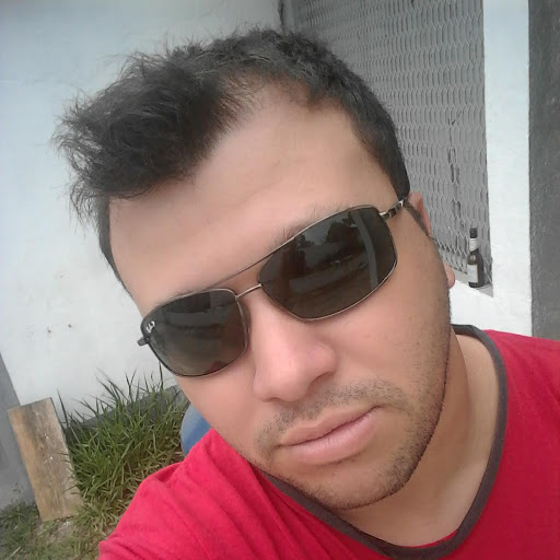 Charles Gomes Photo 12