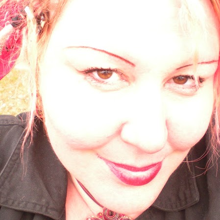 Elizabeth Hammonds Photo 34