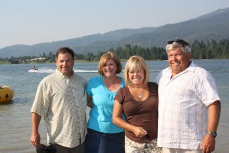 Karin Brown Photo 26