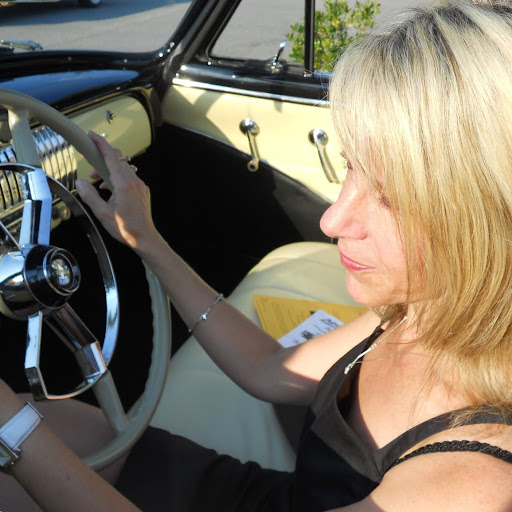 Susan Compton Photo 38