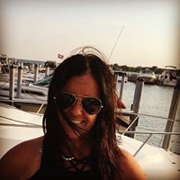 Michelle Foreman Photo 29