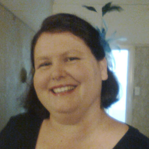 Joanne Scott Photo 36