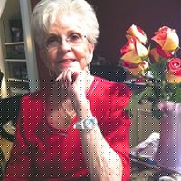 Beth Bell Photo 33