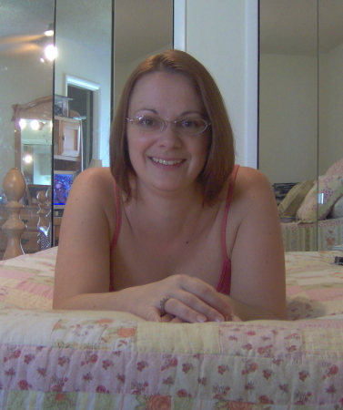 Julie Bryant Photo 32