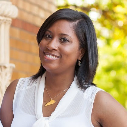 Candace Hall Photo 32