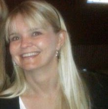 Holly Myers Photo 45