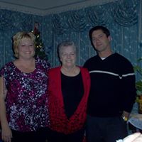 Vickie Holbrook Photo 11