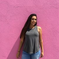 Danielle Schaeffer Photo 12