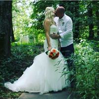 Stephanie Fields Photo 29