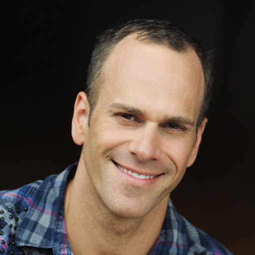 Jonathan Luke Photo 35
