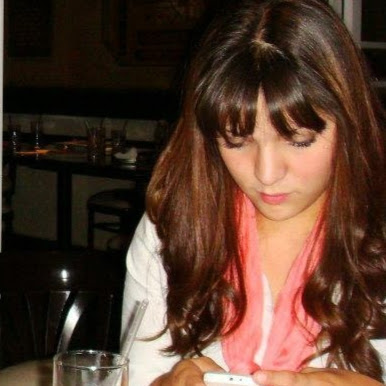 Sara Uribe Photo 8