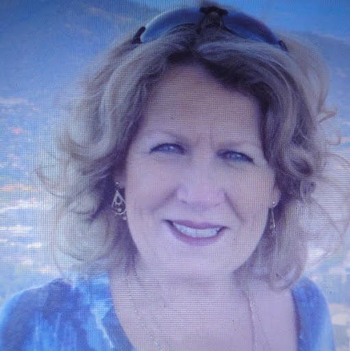 Sandra Hunter Photo 9