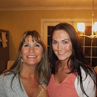 Sandy Wolfe Photo 42