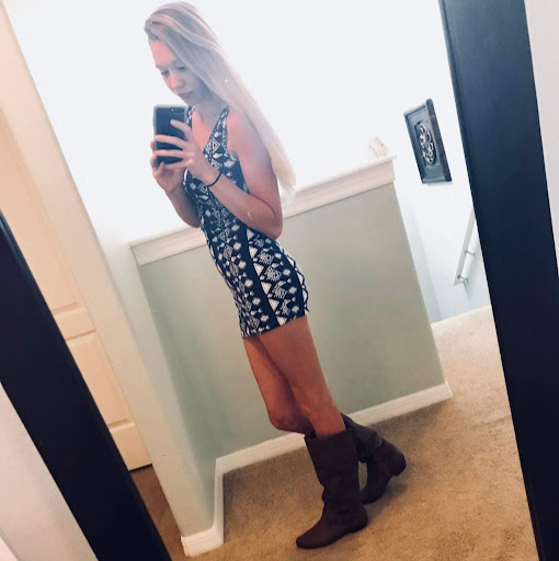 Brittany Hopkins Photo 18