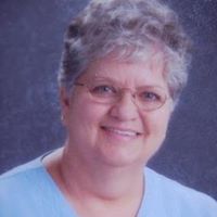 Ruth Warren Photo 38