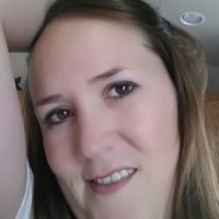 Laura Chandler Photo 31