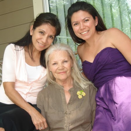 Christy Nichols Photo 18