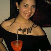 Julie Viera Photo 9