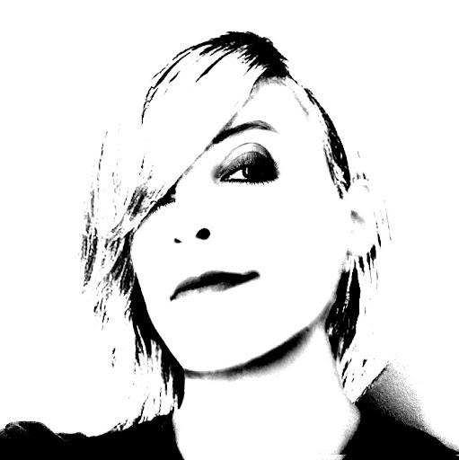 Jeanette May Photo 14