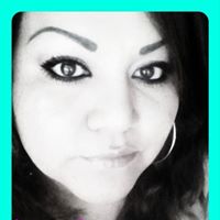 Karina Robles Photo 32