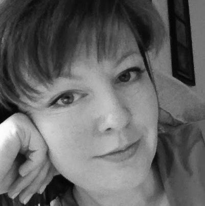 Lisa Croft Photo 19