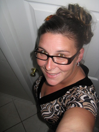 Heather Rowe Photo 11