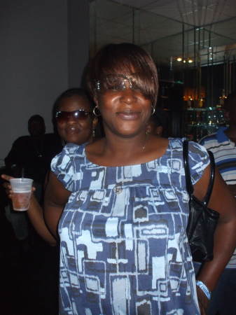Angela Roberson Photo 33