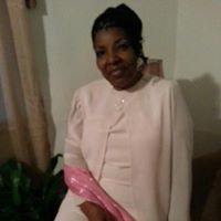 Elizabeth Shelby Photo 35