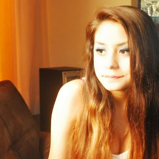 Sandra Garay Photo 32