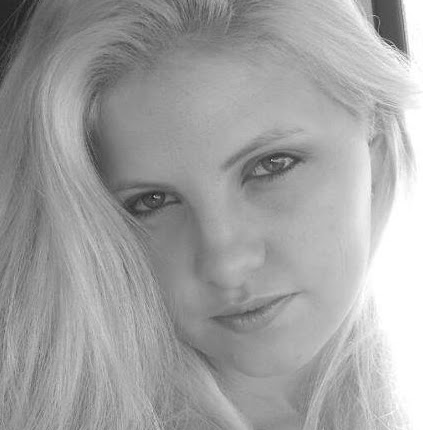 Dana Hartley Photo 40
