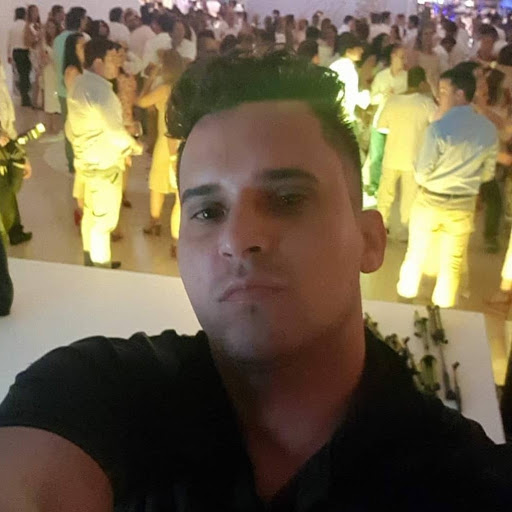 Francis Rodrigues Photo 13