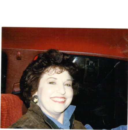 Linda Turner Photo 20