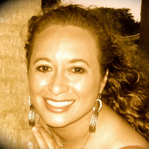 Sandra Maxwell Photo 38