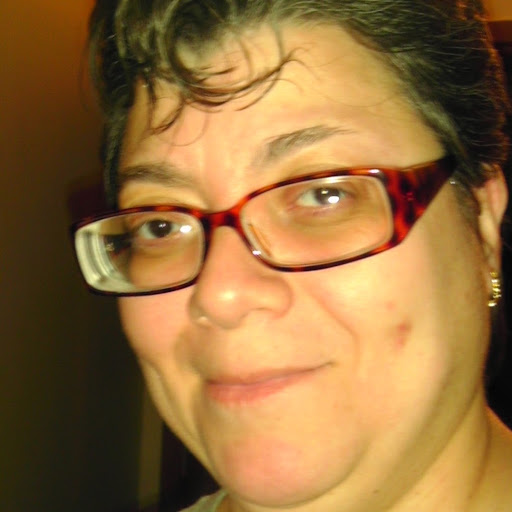 Julia Figueroa Photo 34