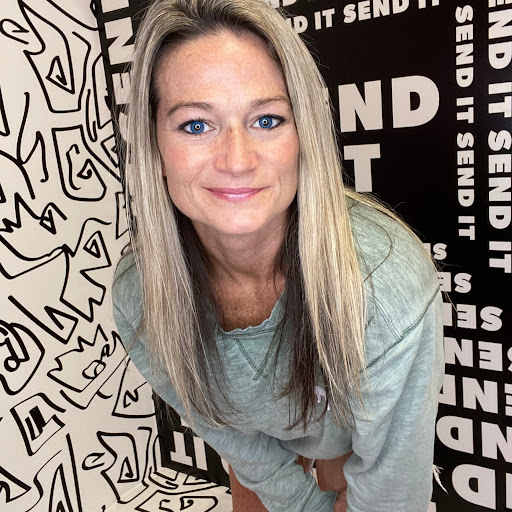 Rebecca Schwarz Photo 40