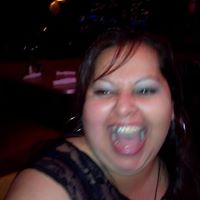 Janie Torres Photo 4