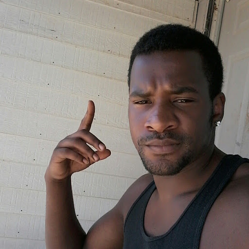 Kenneth Coleman Photo 19