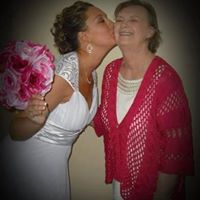 Gloria Stevens Photo 32
