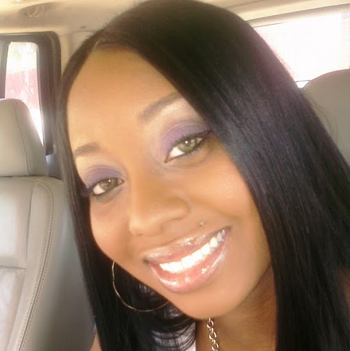 Raquel Robinson Photo 13