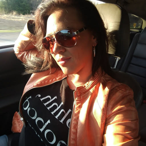 Heather Elliott Photo 27