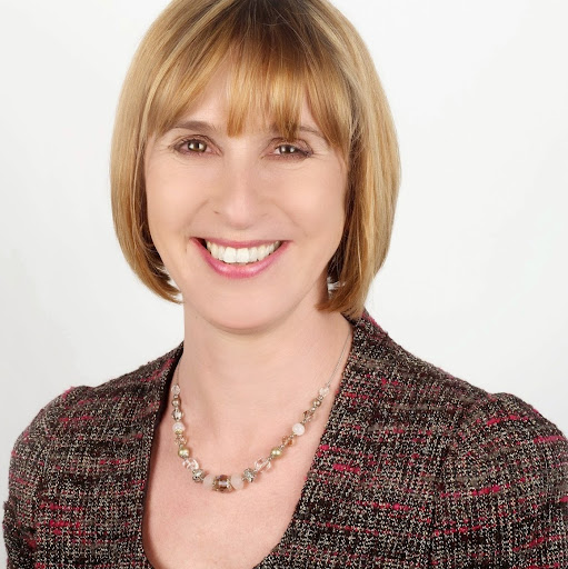 Kate Russell Photo 31