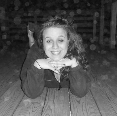 Katie Schultz Photo 32