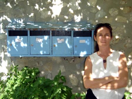 Angela Burke Photo 9