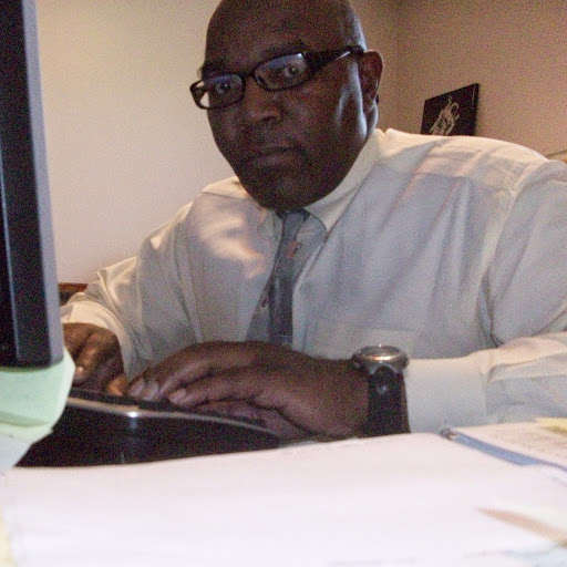 Leon Dotson Photo 16