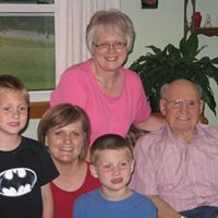 Linda Stephens Photo 25