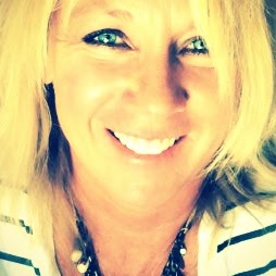 April Boyer Photo 34