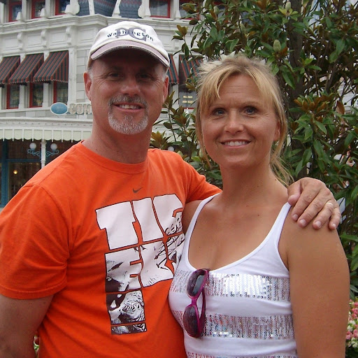Lisa Magee Photo 17