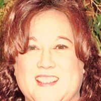 Connie Connolly Photo 11